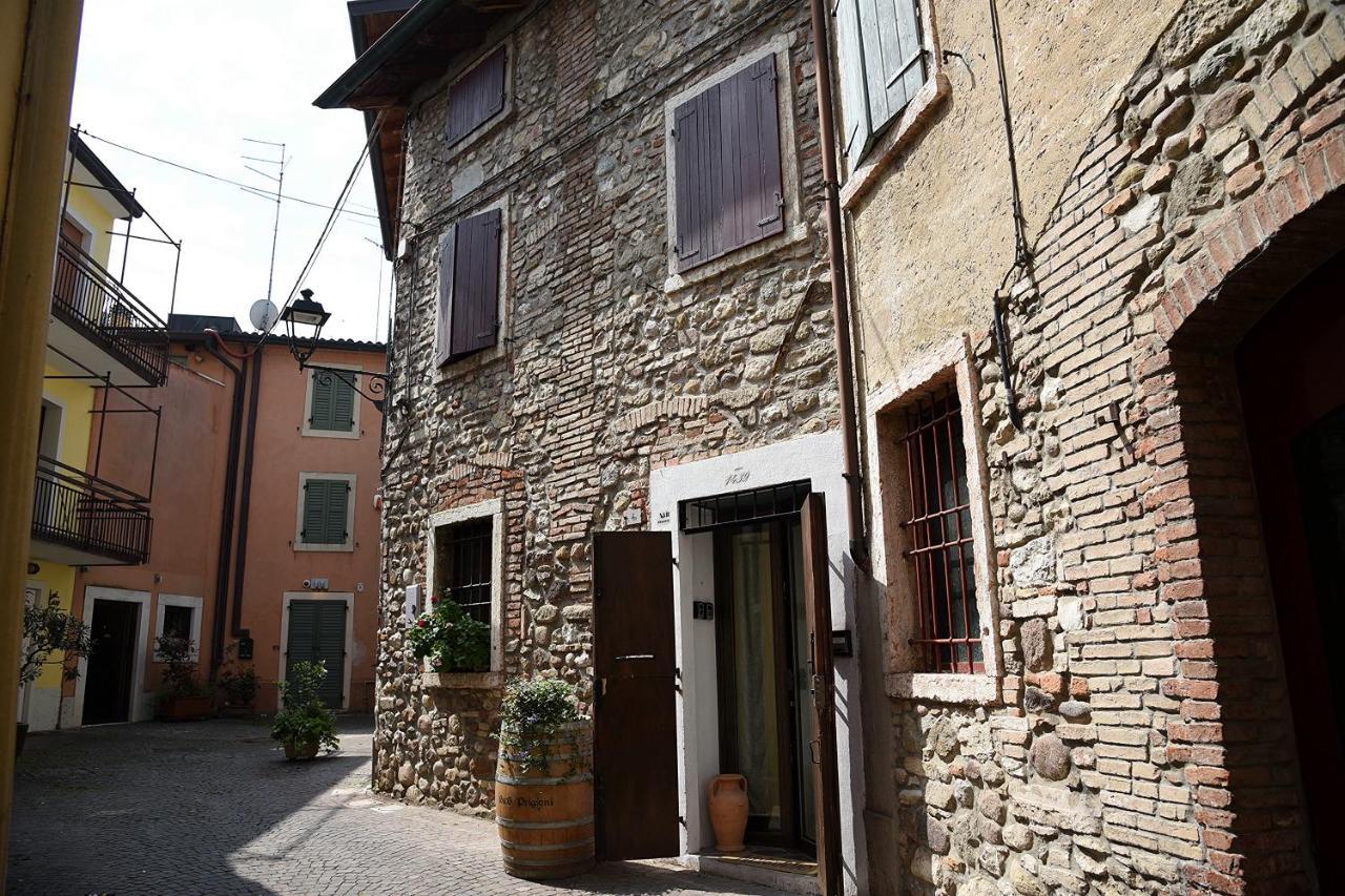 Prigioni House Bed & Breakfast Peschiera del Garda Exterior photo