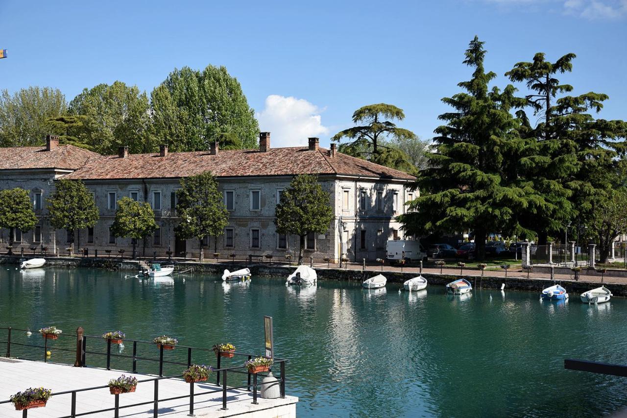 Prigioni House Bed & Breakfast Peschiera del Garda Exterior photo