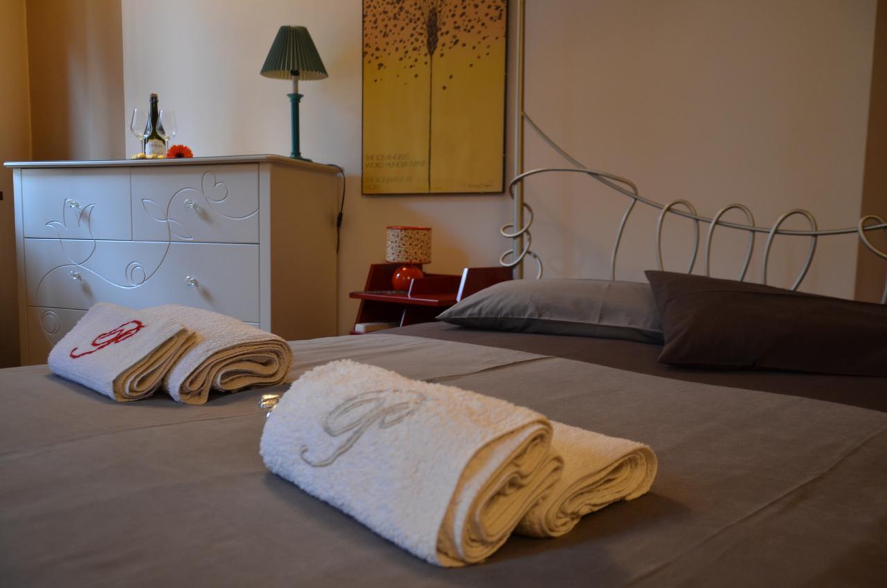 Prigioni House Bed & Breakfast Peschiera del Garda Exterior photo