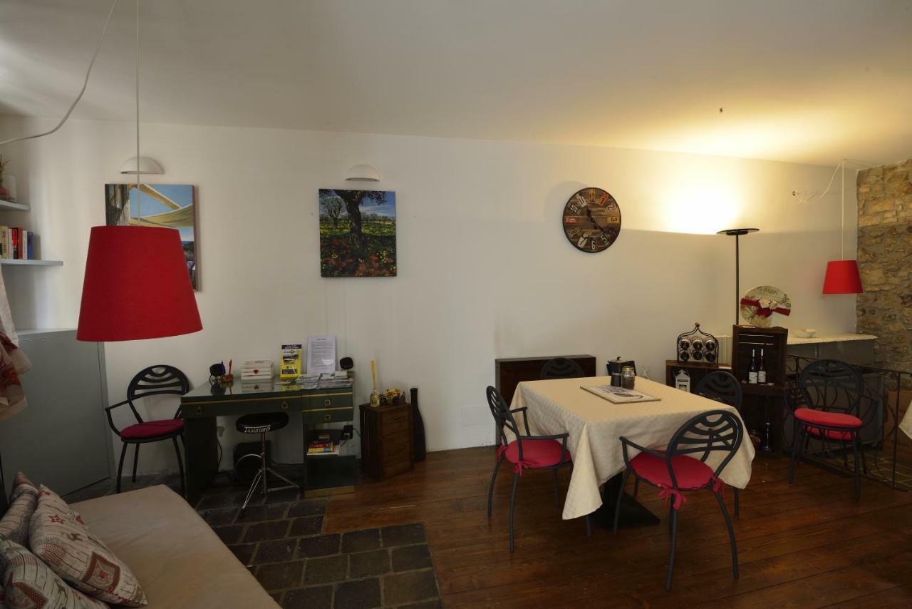 Prigioni House Bed & Breakfast Peschiera del Garda Exterior photo